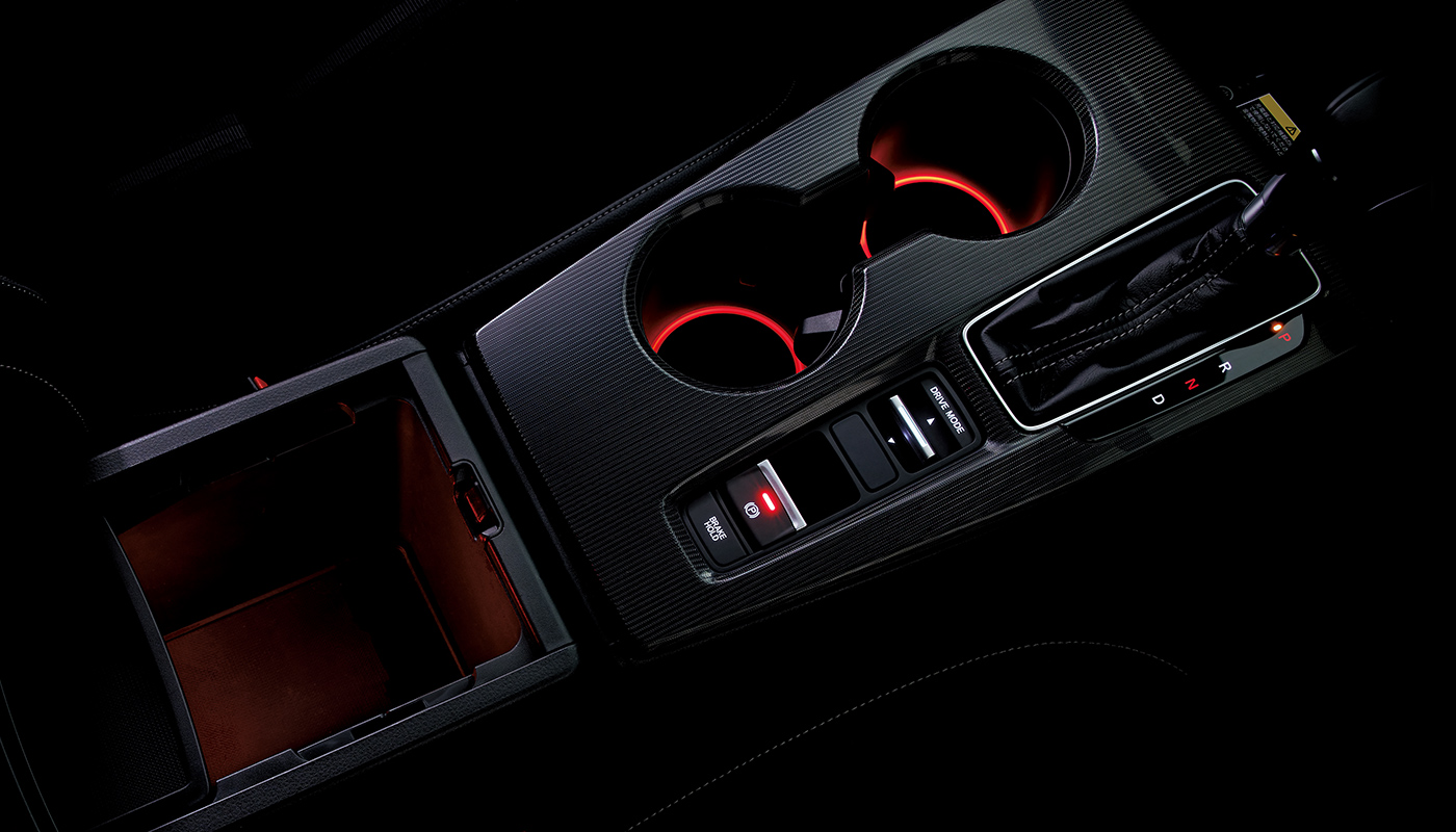 センターコンソールボックス＆ドリンクホルダーイルミネーション