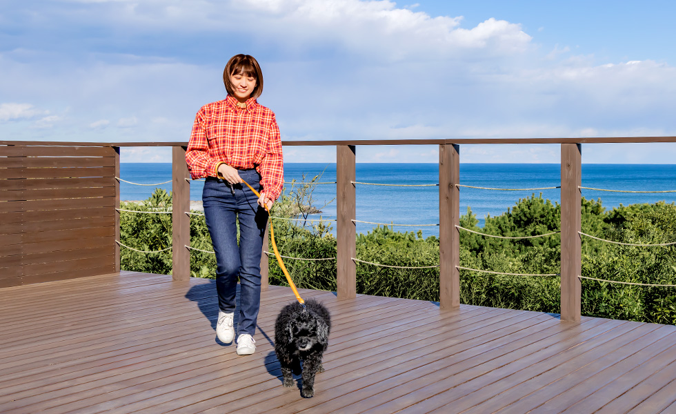 Mサイズは片側に持ち手が付いています。