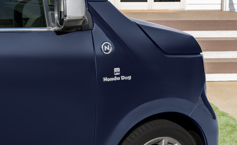 ドアミラーの近くに装着したときのイメージ。