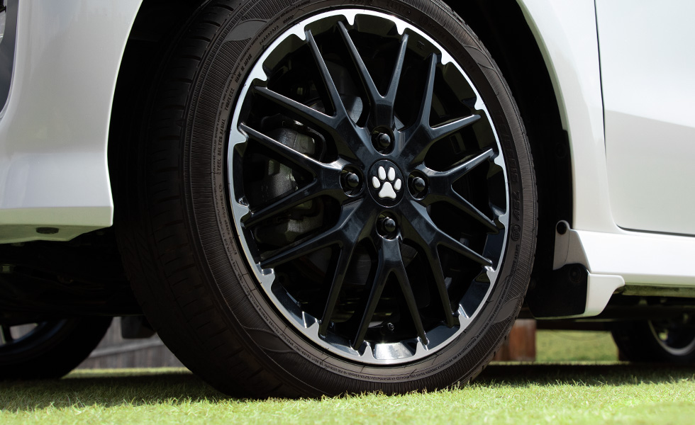 フロントタイヤ装着部のアップ。