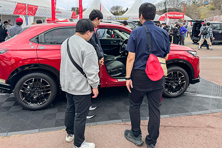 アクセサリーで分からないことはスタッフがお答えします！