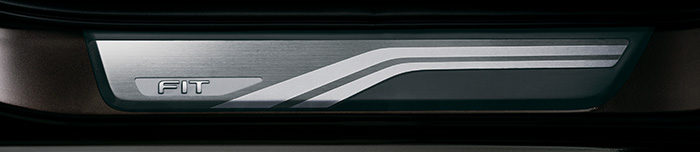 サイドステップガーニッシュ