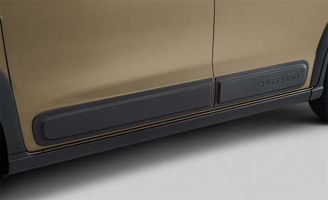 ボディーサイドモール