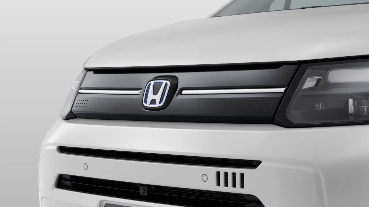 アクセサリー非装着車