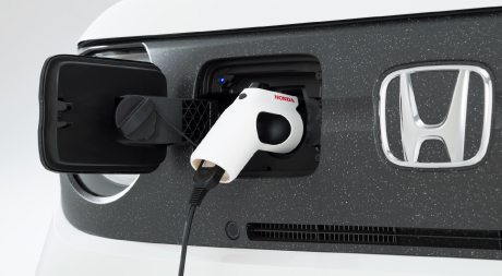 AC外部給電器写真