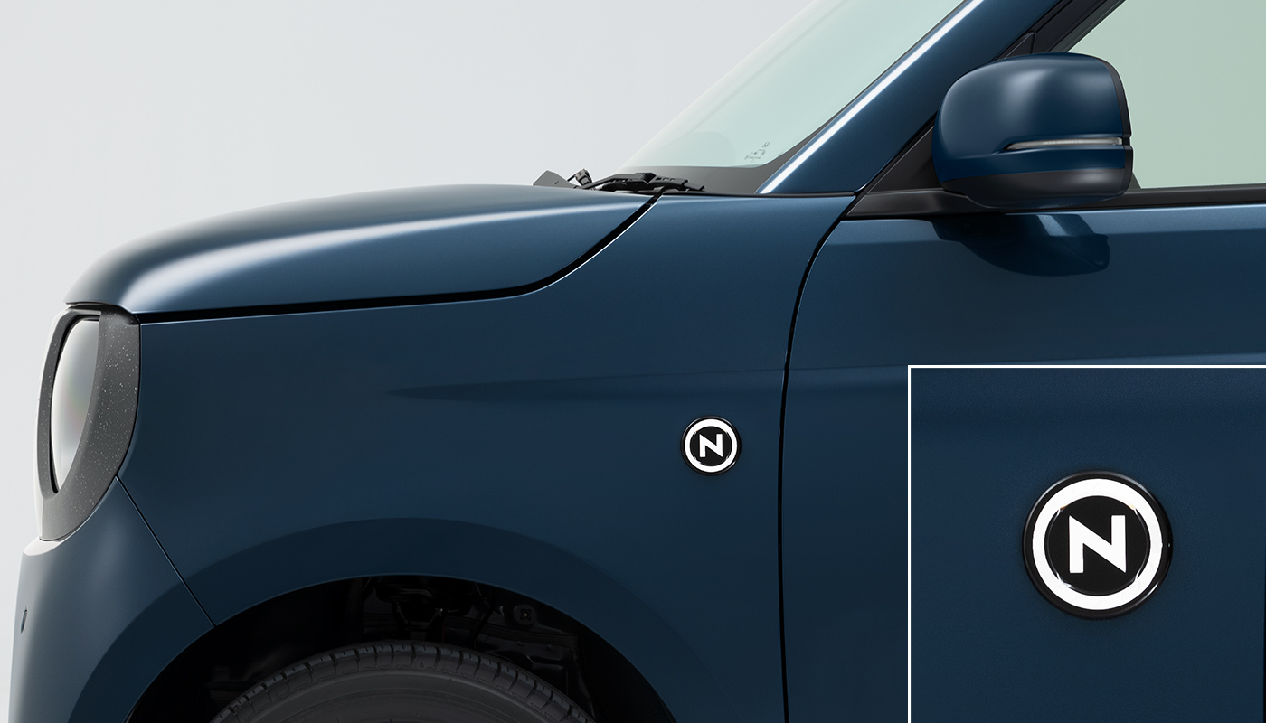 フェンダーエンブレム