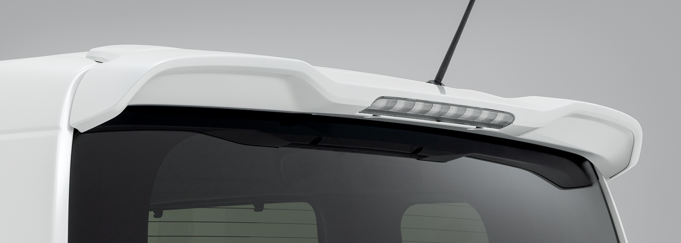 テールゲートスポイラー