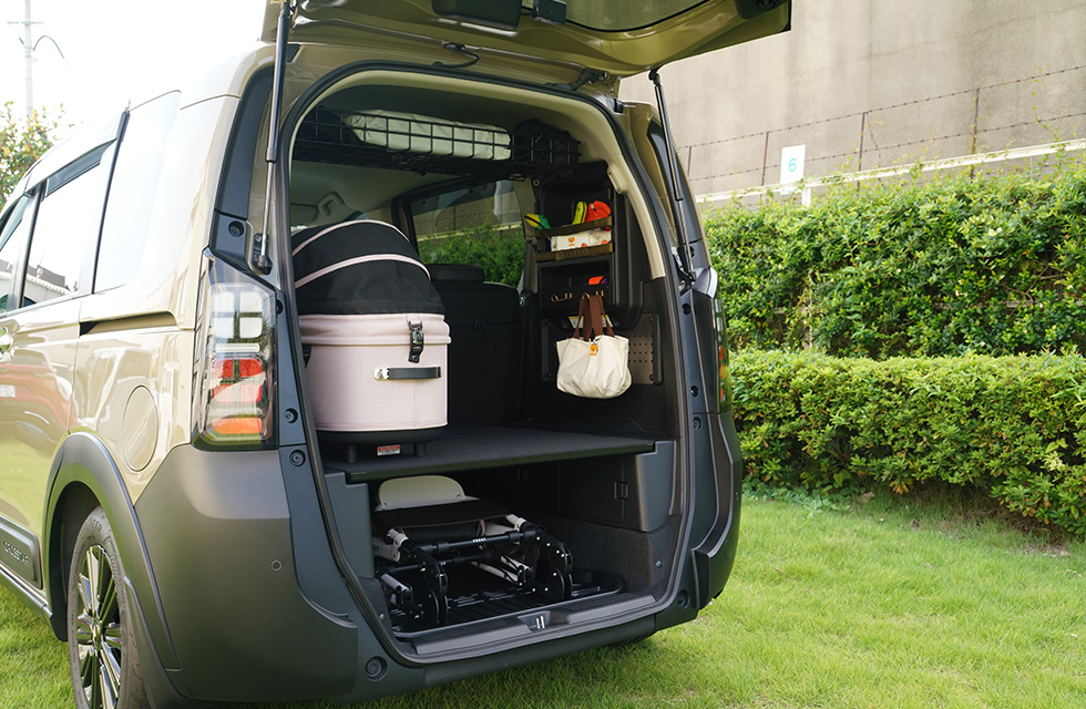 FREED e:HEV CROSSTAR ׎[C[W