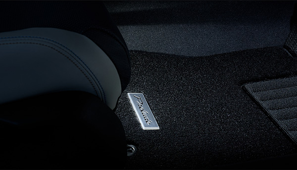 HondaV^uPRELUDEvpANZT[𔭔