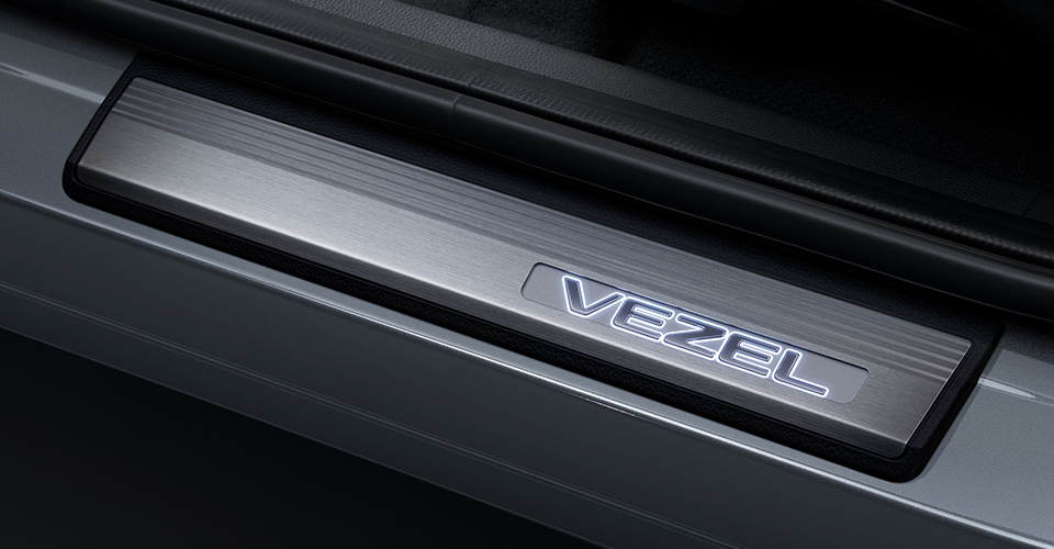 サイドステップガーニッシュ