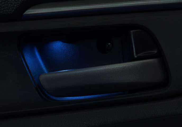 インナードアハンドル＆ドアポケットイルミネーション
