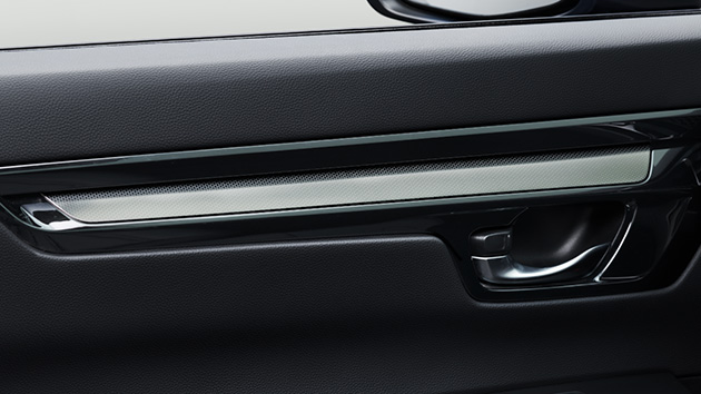 レイヤードハニカムメタルパネル