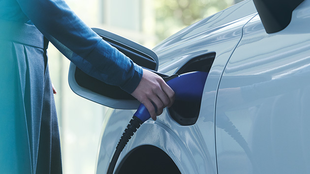 AC 充給電（SAE J1772）