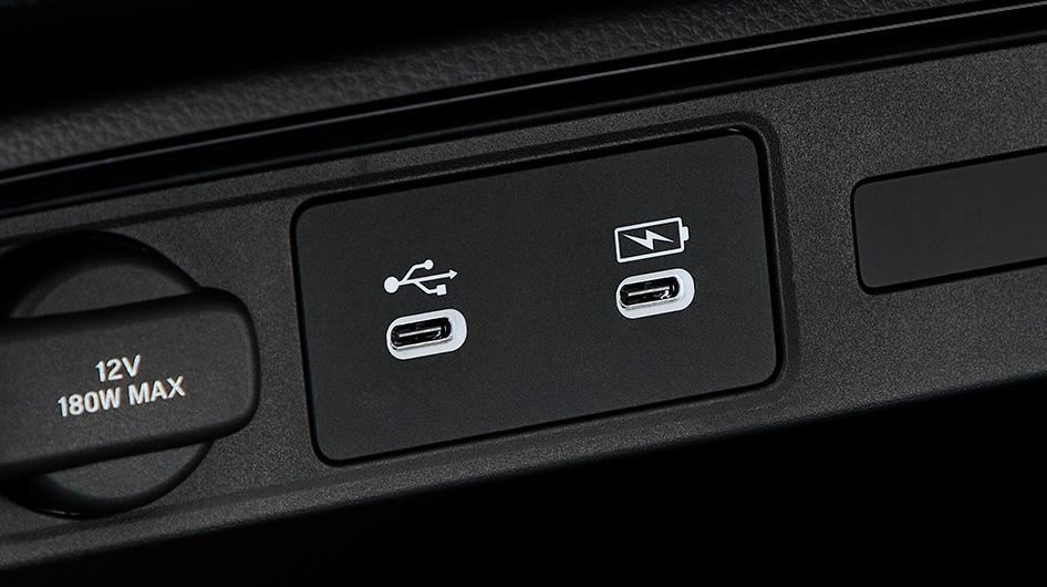 USBジャック（Type-C/急速充電対応タイプ）、USBチャージャー（Type-C/急速充電対応タイプ）