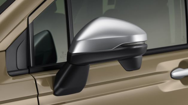 専用ドアミラー〈高輝度シルバー塗装〉