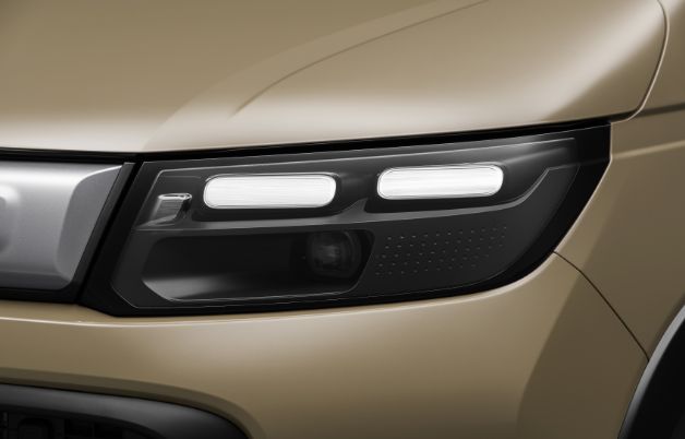 フルLEDヘッドライト〈デイタイムランニングランプ付〉(オートライトコントロール機構付)