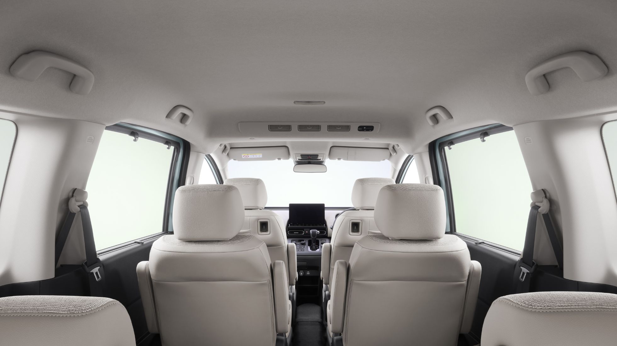 2列目、3列目からの快適な前方視界