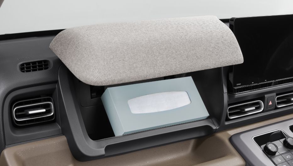 インパネアッパーボックス（助手席側）