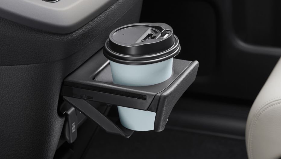 収納式ドリンクホルダー（助手席側）