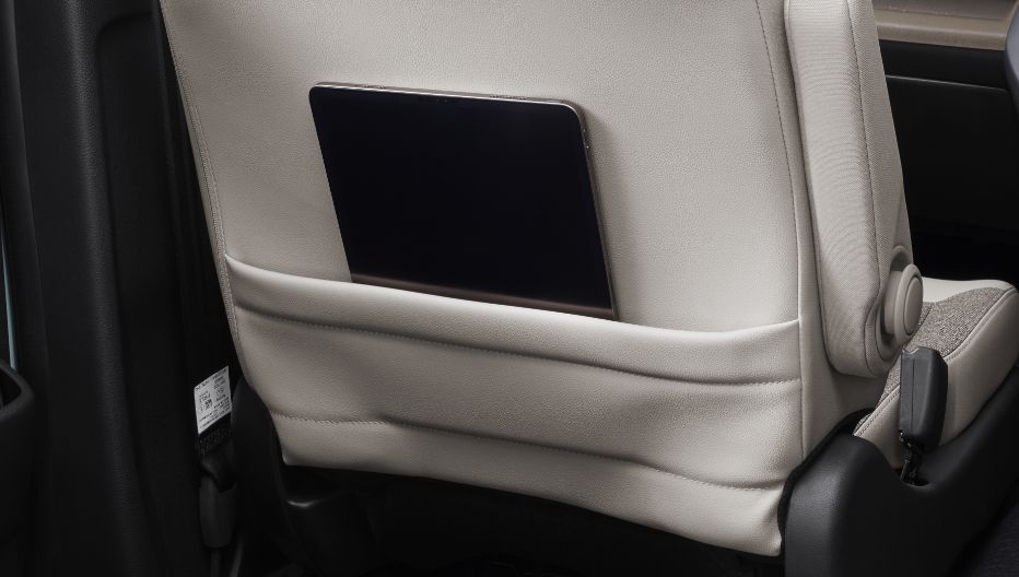 シートバックポケット（助手席）