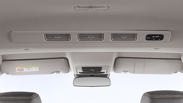 暑い日も、車いす乗車スペースまで涼しく。