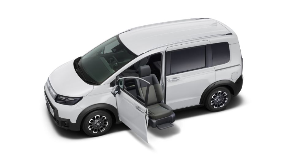 FREED CROSSTAR リフトアップシート（助手席）