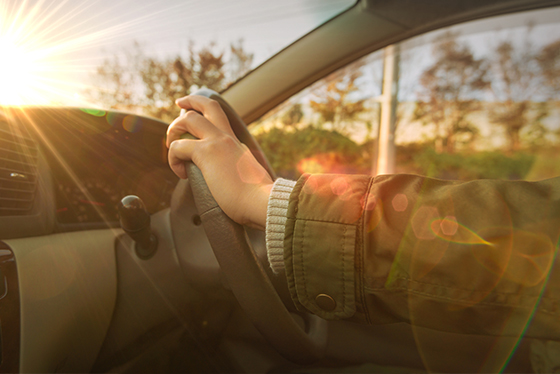 視界を良好に！夕暮れ時の運転の心得