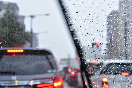 ドライバーのストレス軽減！梅雨入り前の愛車メンテナンスのポイント