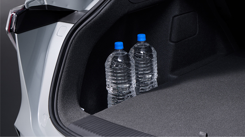 カーゴ横の収納スペース