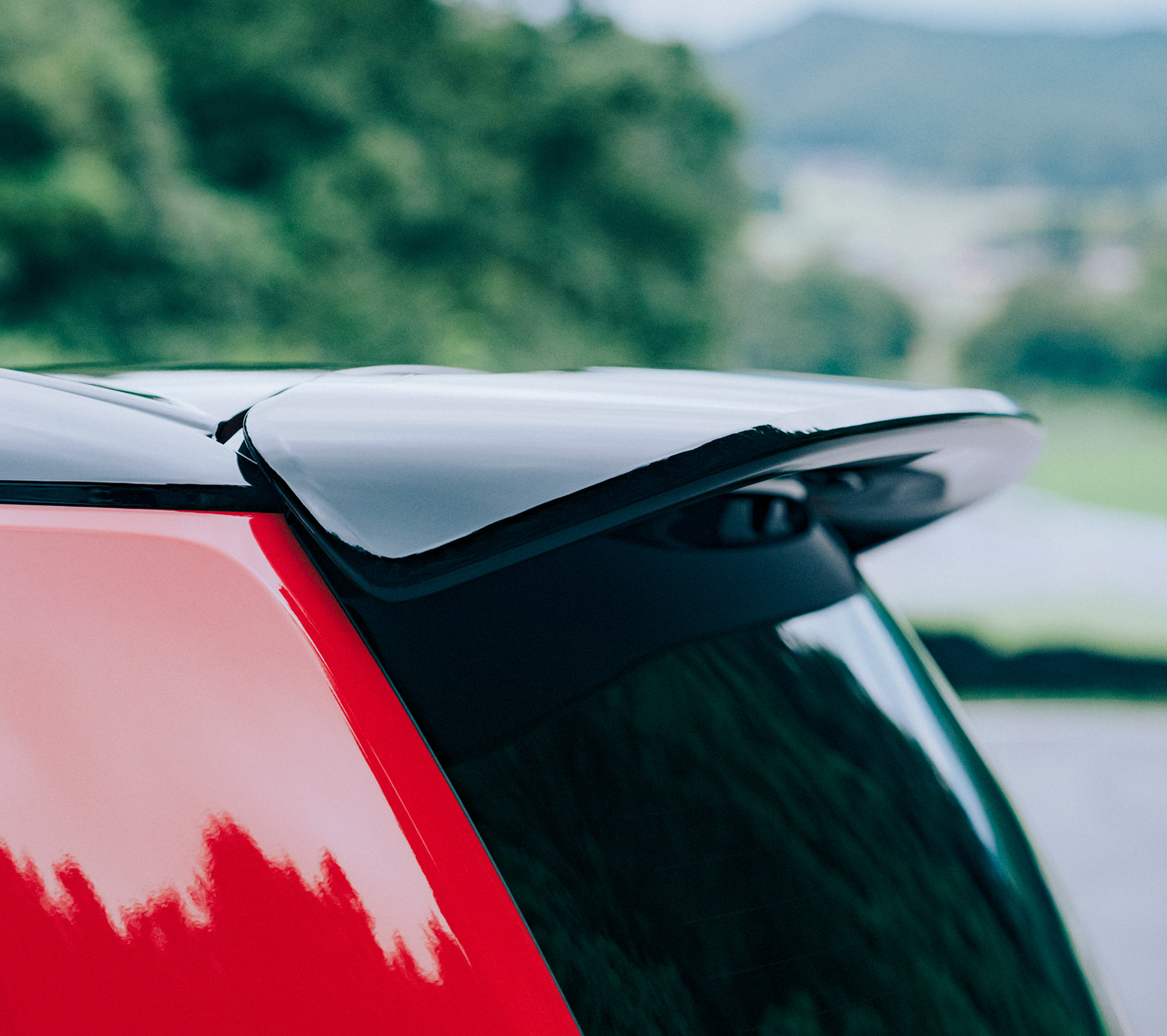 大型カラードテールゲートスポイラー