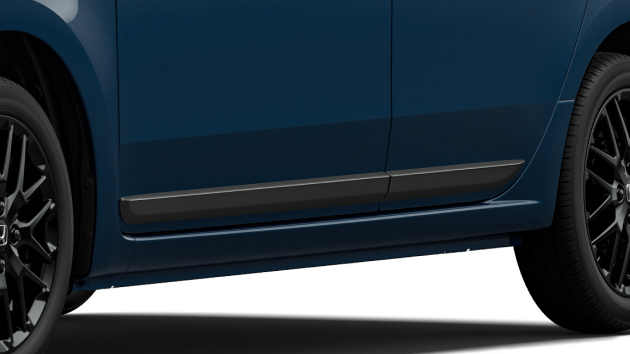 [画像]ブラッククロームメッキ・サイドモール