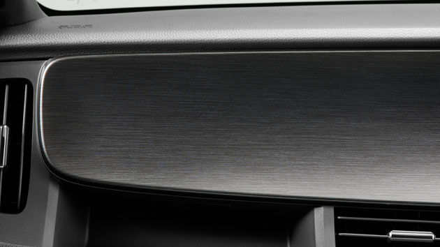 [画像]インパネガーニッシュ（ブラックヘアライン調）