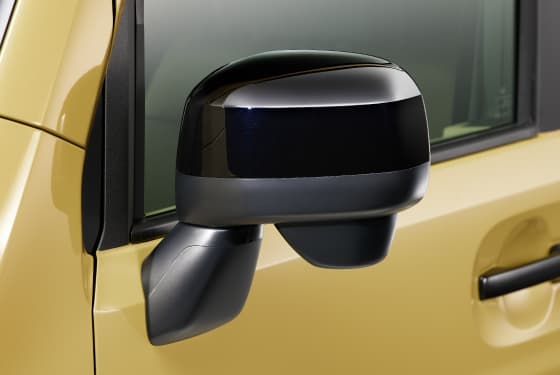 電動格納式リモコンドアミラー（1トーン車はカラード／ 2トーン車はブラック塗装）