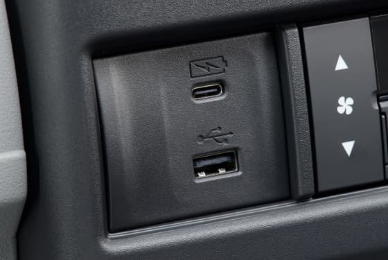 充電用USBジャック（Type-C〈3A〉）