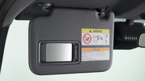 バニティーミラー付サンバイザー（運転席〈チケットホルダー付〉）