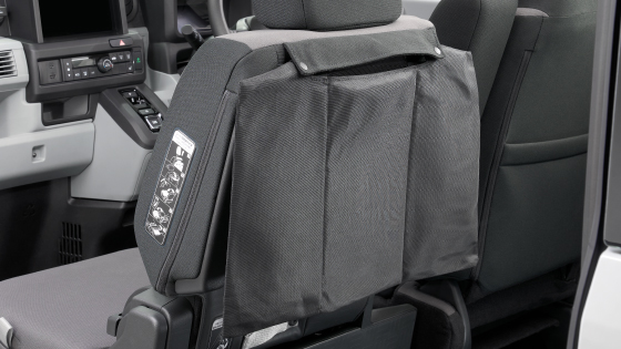 助手席ヘッドレスト収納バッグ