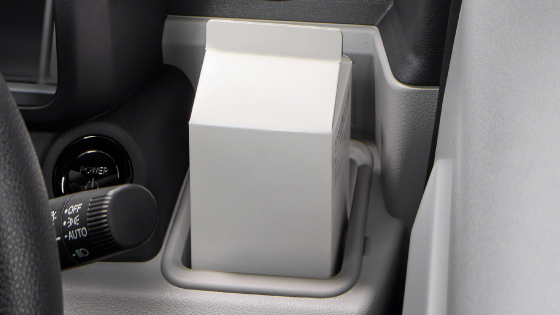 前席ドリンクホルダー