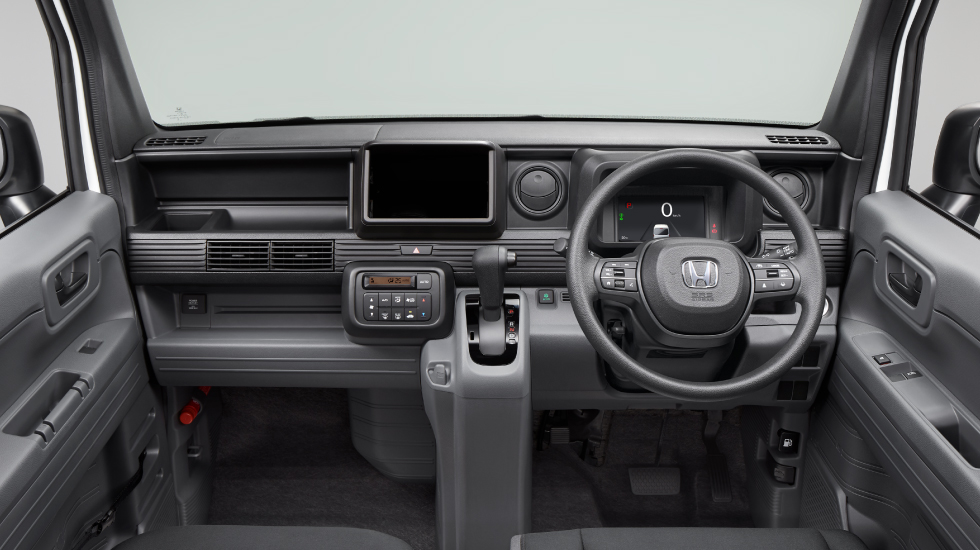 Photo：G（FF/CVT） ボディーカラーはタフタホワイトⅢ