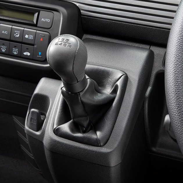 6速マニュアルトランスミッション