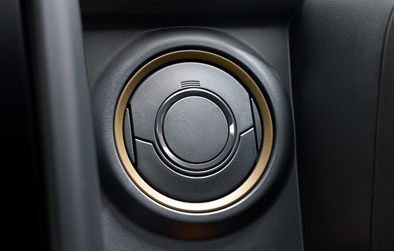 エアコンアウトレットリング（運転席/カーキ）