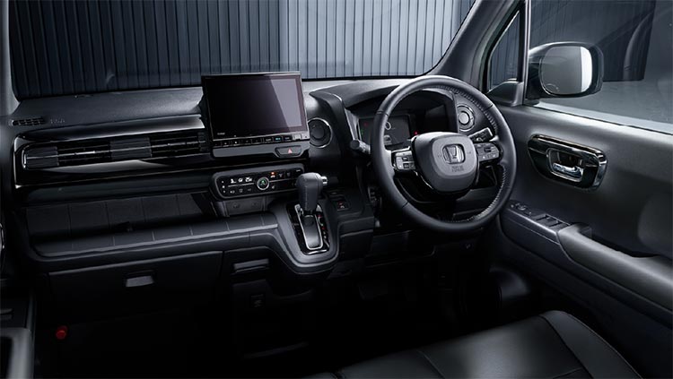 N-WGN CUSTOM 特別仕様車 BLACK STYLE