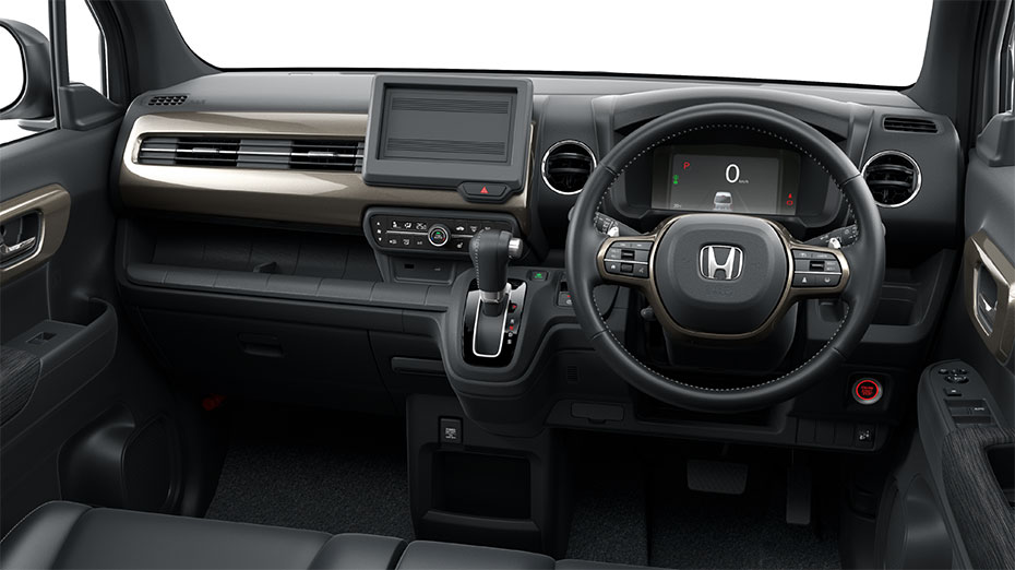 Photo：N-WGN CUSTOM L・ターボ（FF）