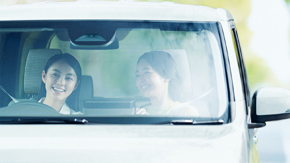 次のページ：装備・室内空間