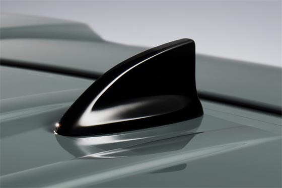 シャークフィンアンテナ