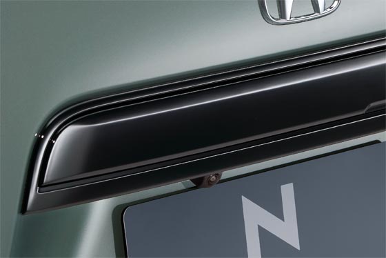 リアライセンスガーニッシュ