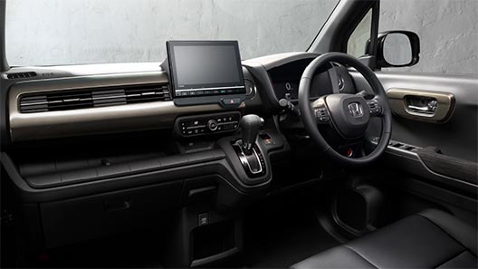 艶やかで落ち着きのあるインテリア。