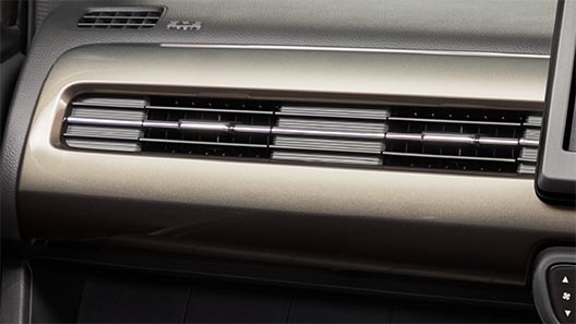 艶やかで落ち着きのあるインテリア。