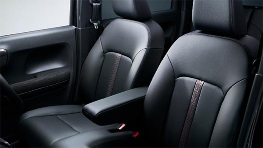 艶やかで落ち着きのあるインテリア。