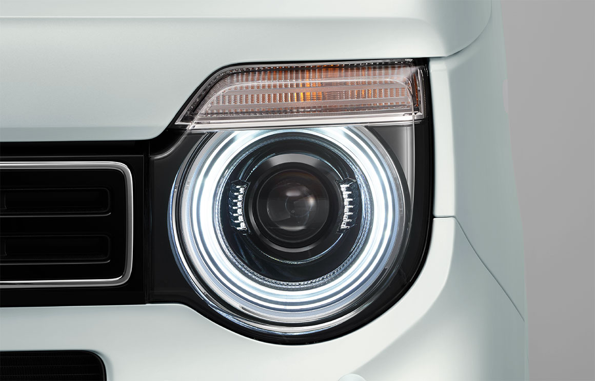 ●LEDヘッドライト（プロジェクタータイプ 〈マニュアルレベリング/オートライトコントロール機構付〉）