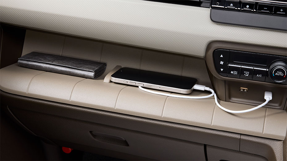 インパネトレー（助手席側）